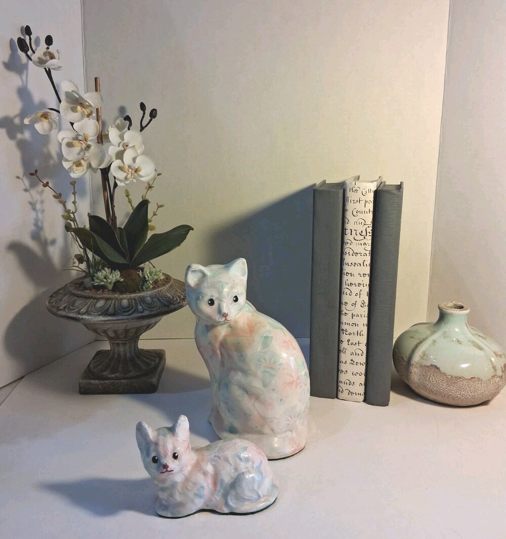 VTG1980's Ceramic Floral Decoupage Cat Figurines; 2 Pc Set; Mother+Kitten;Chintz